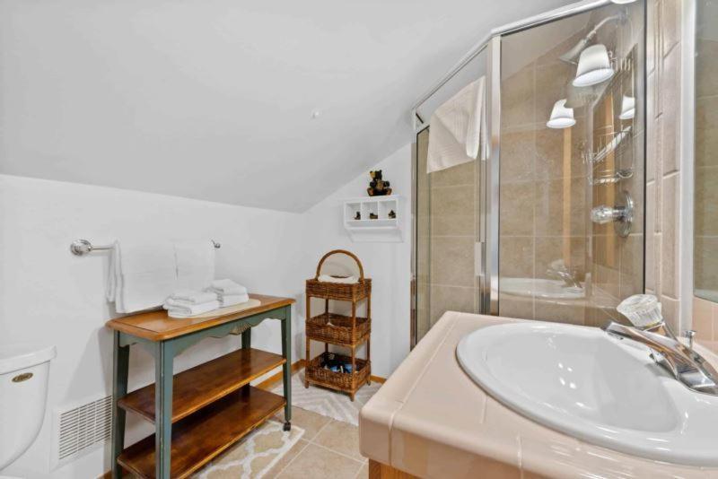 Ridgepoint Townhome 198 By East West Hospitality Beaver Creek Eksteriør billede