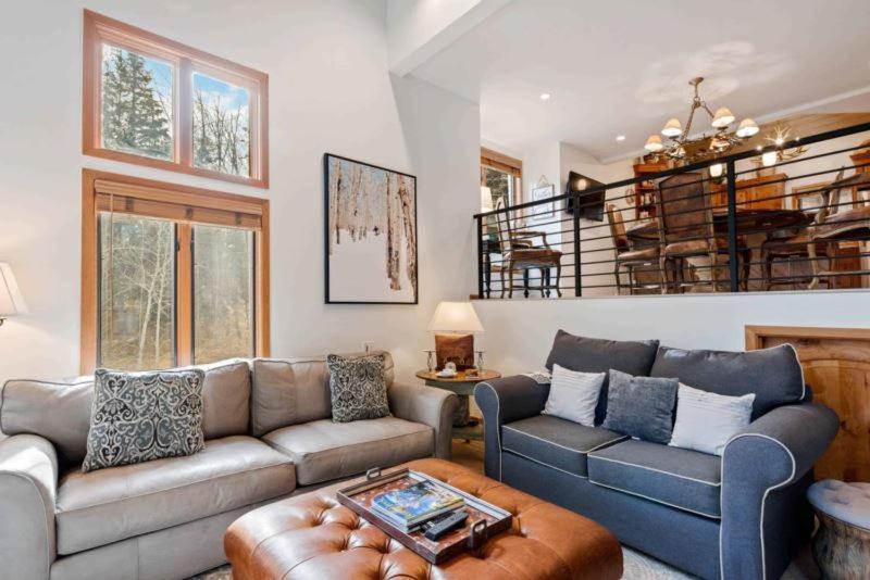 Ridgepoint Townhome 198 By East West Hospitality Beaver Creek Eksteriør billede