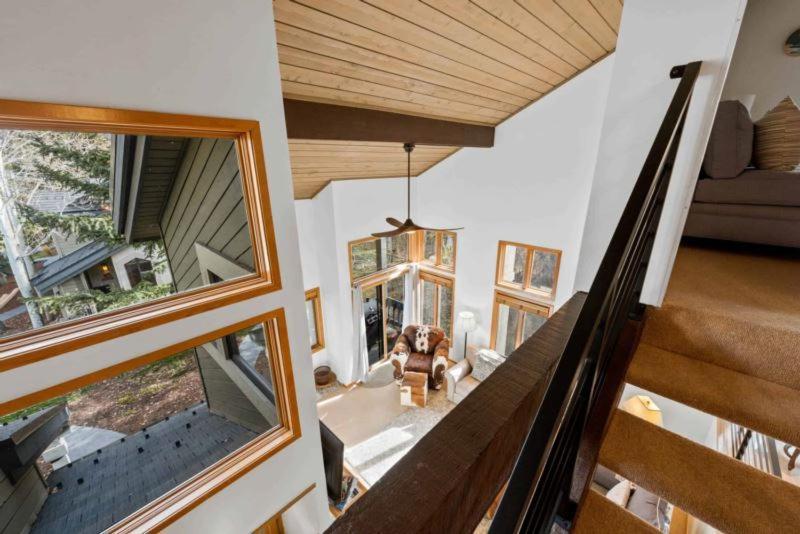 Ridgepoint Townhome 198 By East West Hospitality Beaver Creek Eksteriør billede
