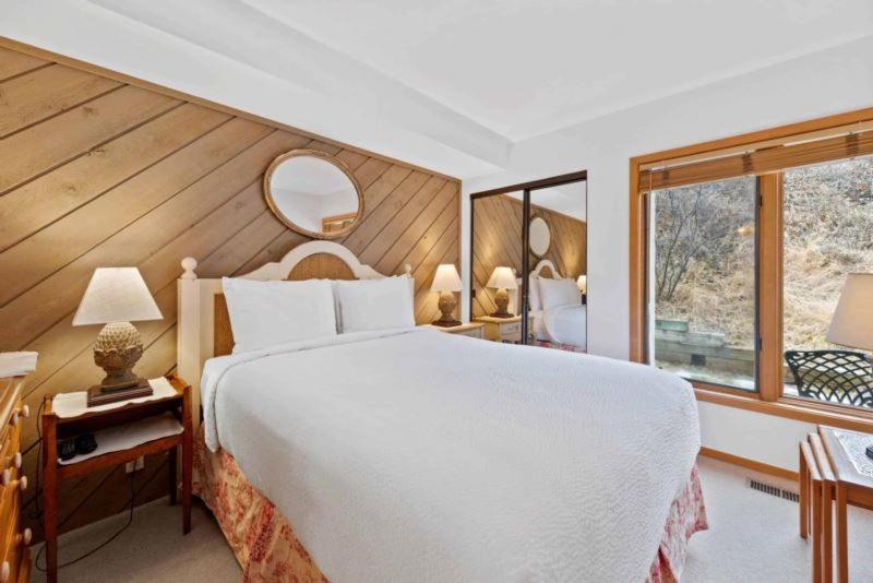 Ridgepoint Townhome 198 By East West Hospitality Beaver Creek Eksteriør billede