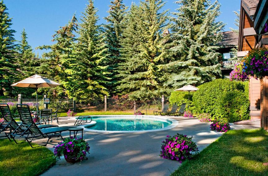 Ridgepoint Townhome 198 By East West Hospitality Beaver Creek Eksteriør billede