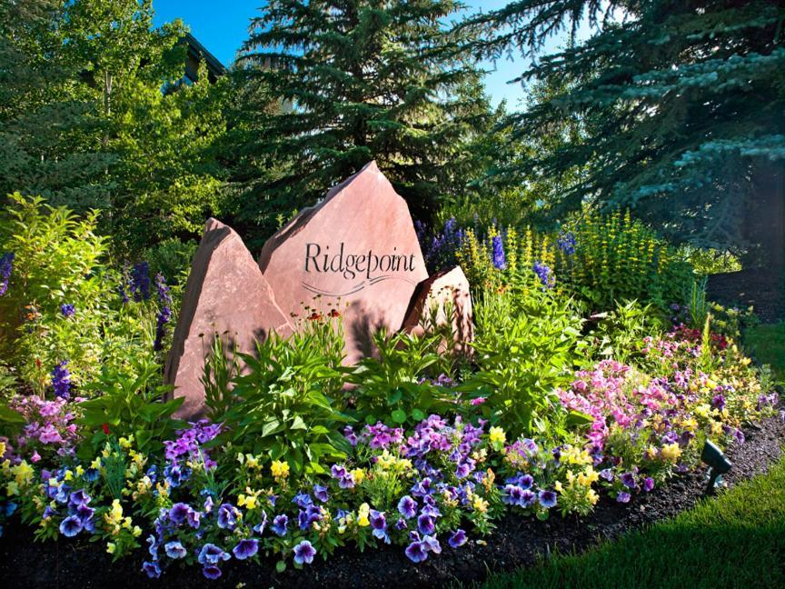 Ridgepoint Townhome 198 By East West Hospitality Beaver Creek Eksteriør billede