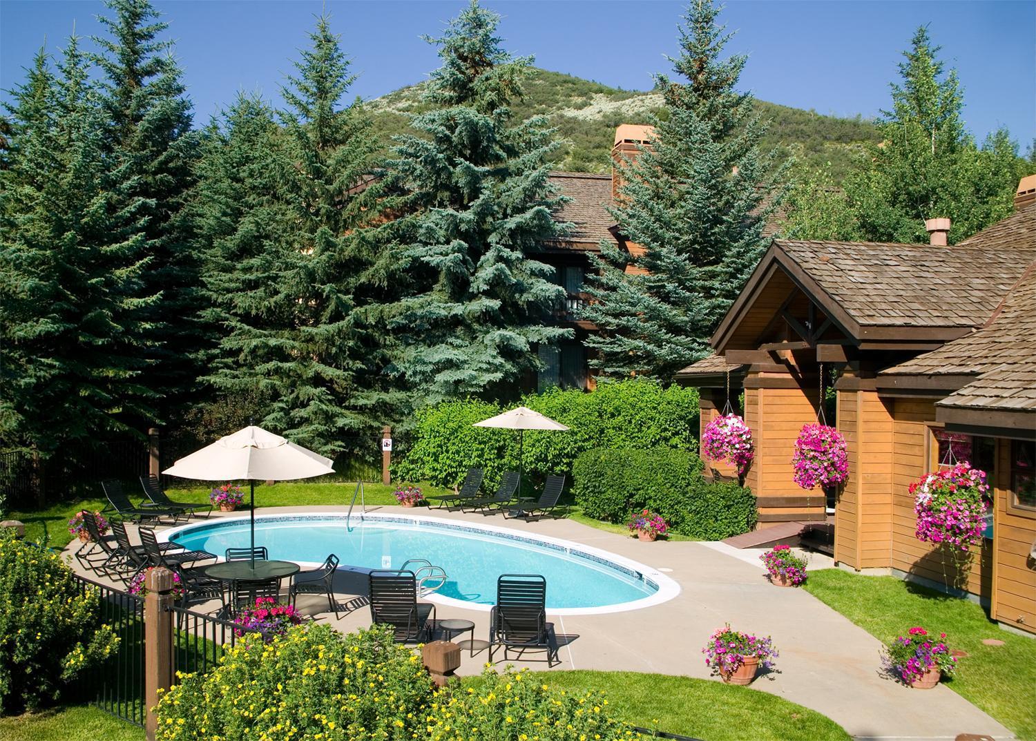 Ridgepoint Townhome 198 By East West Hospitality Beaver Creek Eksteriør billede